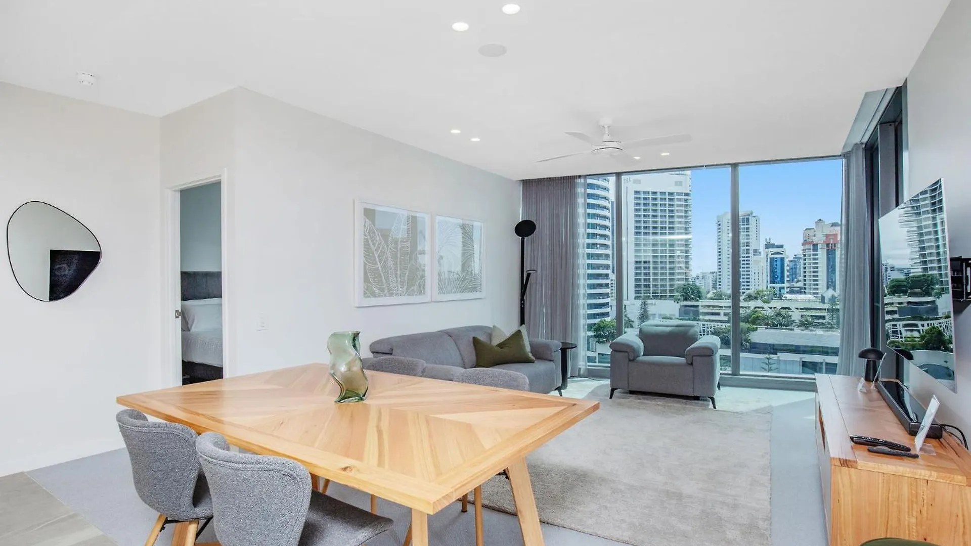 Signature Ocean Views 9Th Floor 2 Bed 2 Bath Free Parking Gold Coast 0*,  Ausztrália