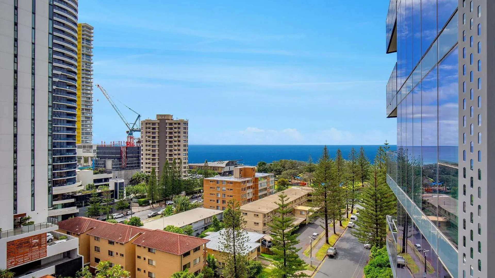 Signature Ocean Views 9Th Floor 2 Bed 2 Bath Free Parking Gold Coast 0*,  Ausztrália
